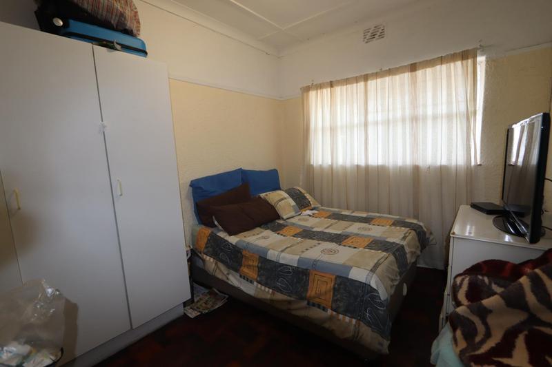 To Let 2 Bedroom Property for Rent in Lansdowne Western Cape